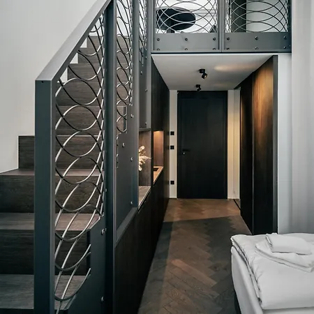 La Sonett 3* غموندين